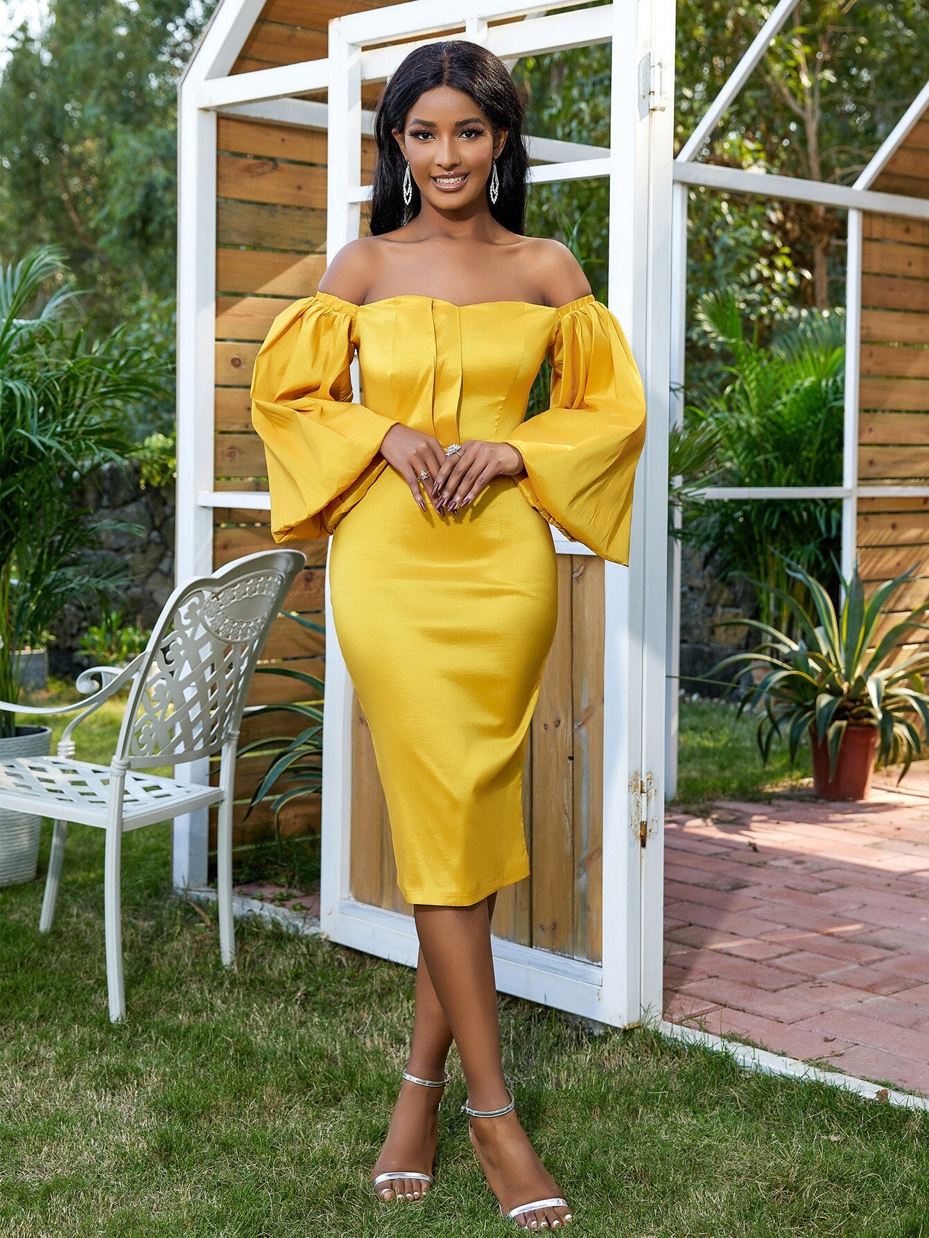 Amara Lantern Sleeve Dress